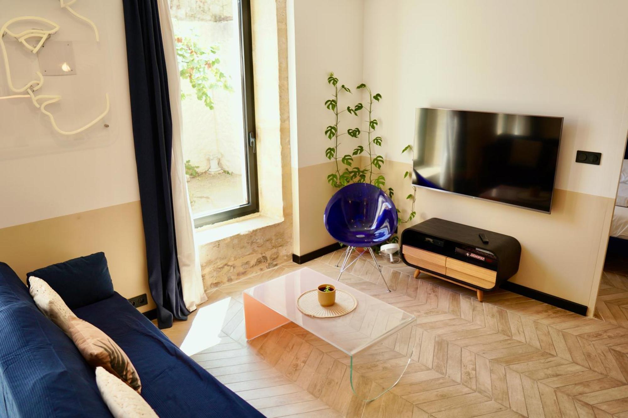 Roma Divine home cinéma et jardin Nîmes Esterno foto