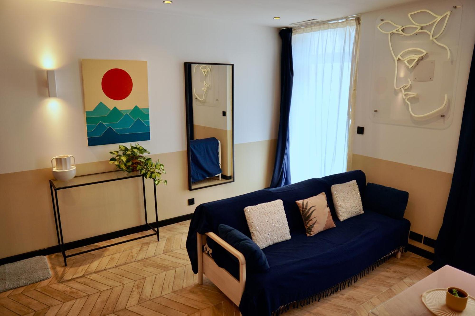 Roma Divine home cinéma et jardin Nîmes Esterno foto